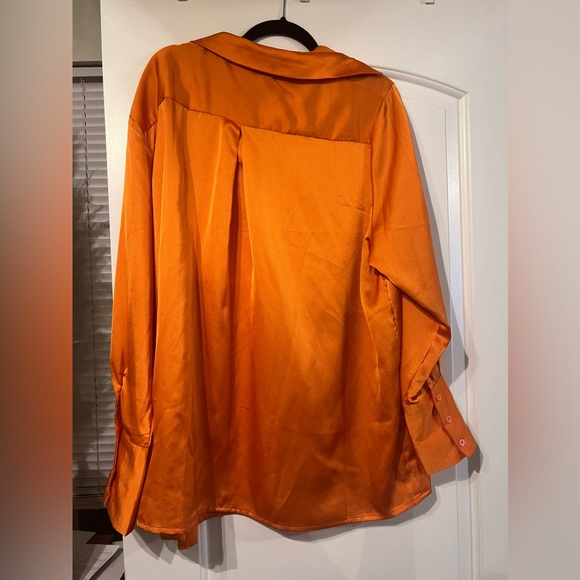 Oversized Pretty Little Thing Blouse Button Down NWT - Picture 2 of 4